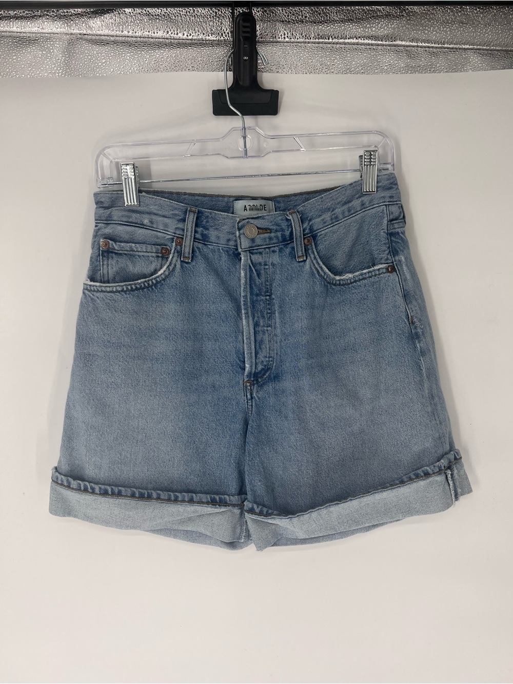 Agolde Dame Light Wash High-Rise Rolled Hem Long Inseam Classic Denim Shorts 27